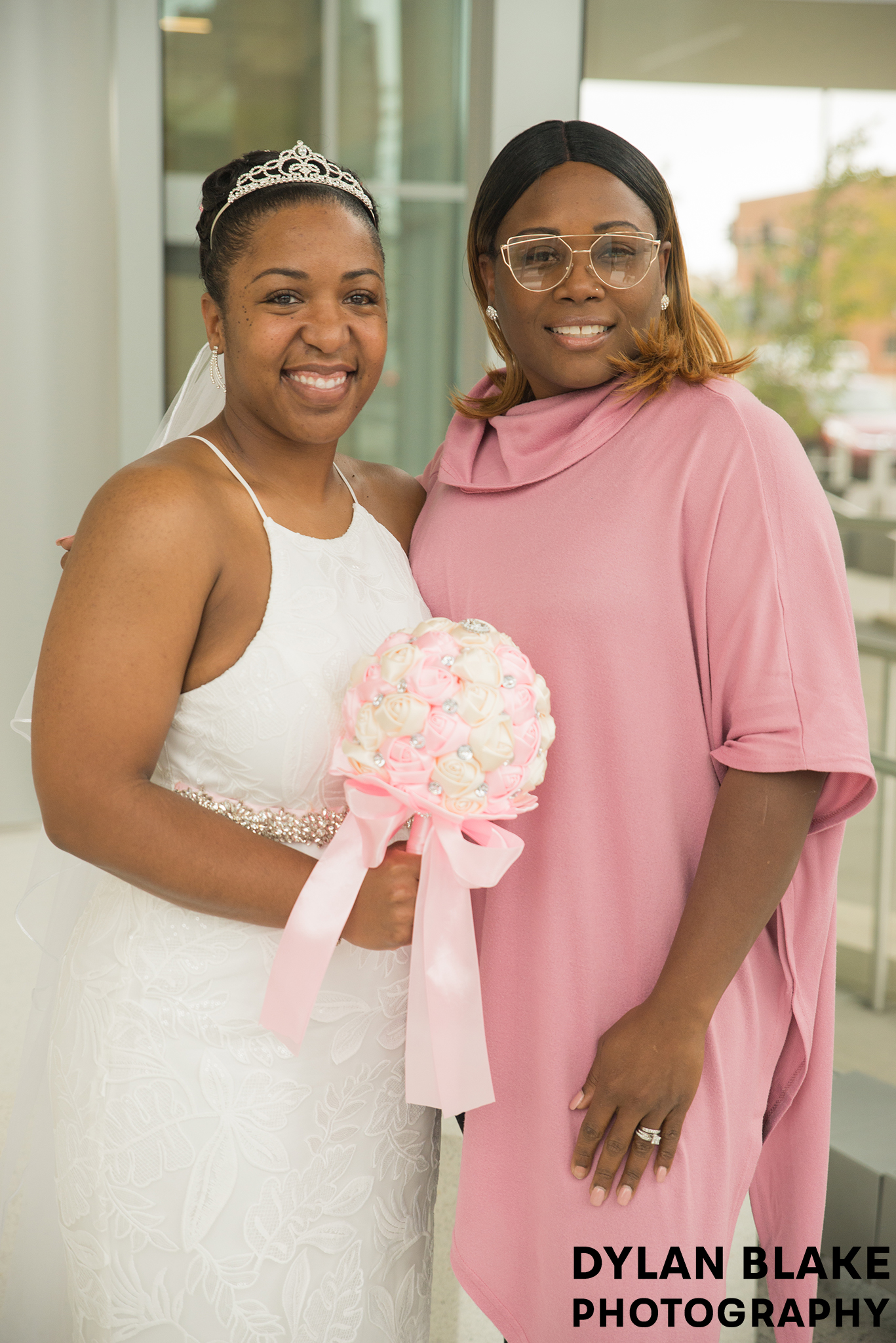 1-lake-county-il-courthouse-wedding-formal-portraits-09.jpg