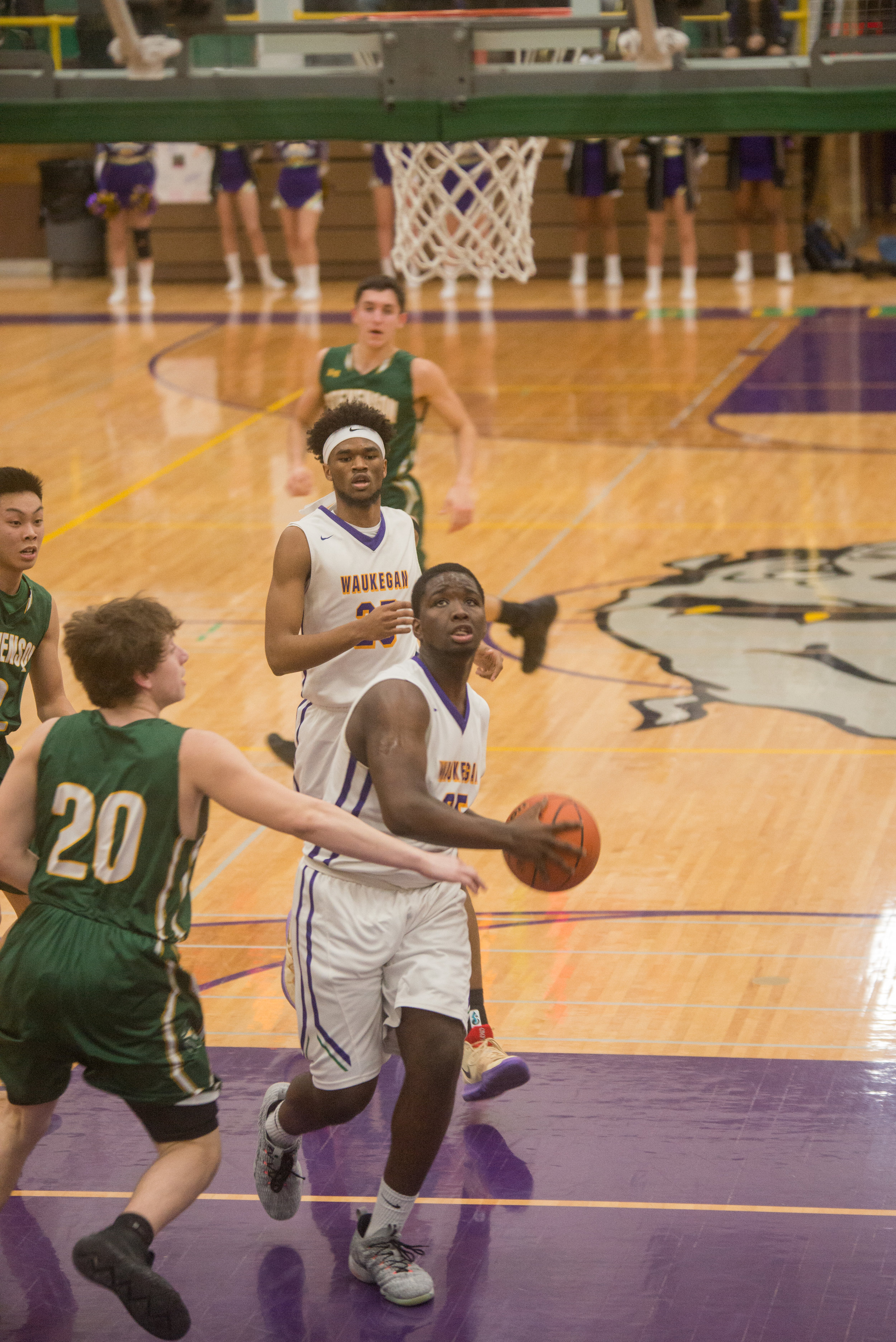 26-Kavon-Colder-drives-down-the-lane-vs-Stevenson.jpg