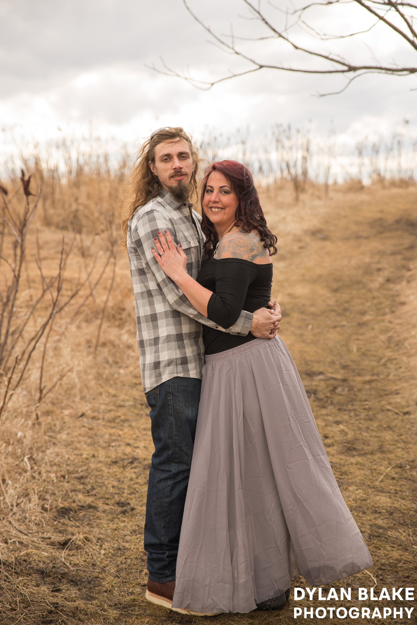 kristin-and-nick-glacial-park-mchenry-engagement-session03.jpg