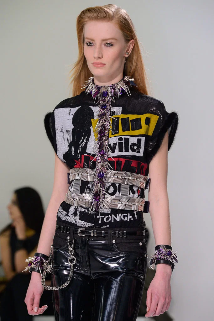  Versace Fall Winter 2014. Embroidery by Meera Embroidery. For a quotation please contact: info@meeramittal.com. 