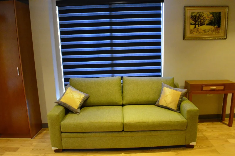 LOUNGE2.jpg