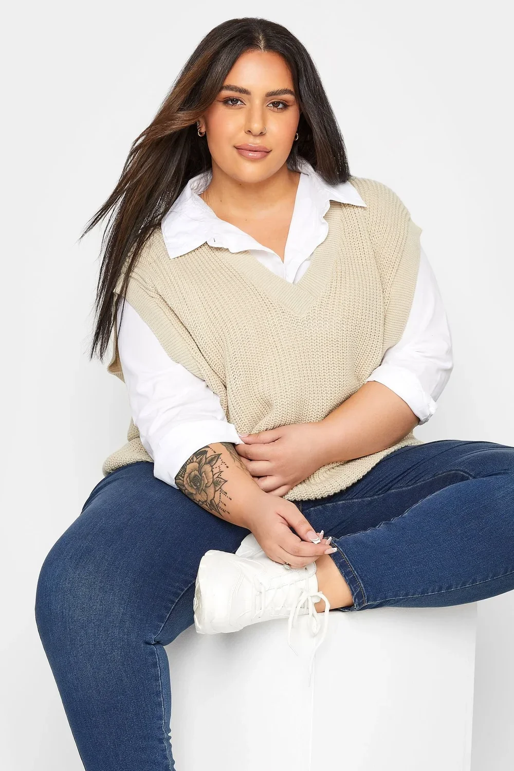   Maria – Plus Size Fashion Model  