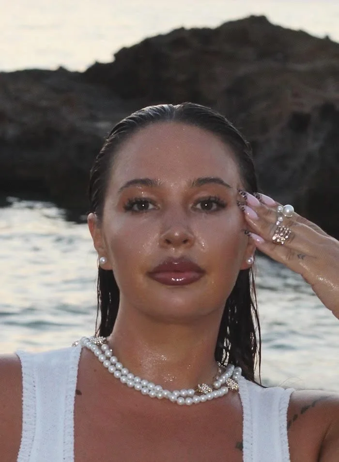 Oana current head shot.jpg