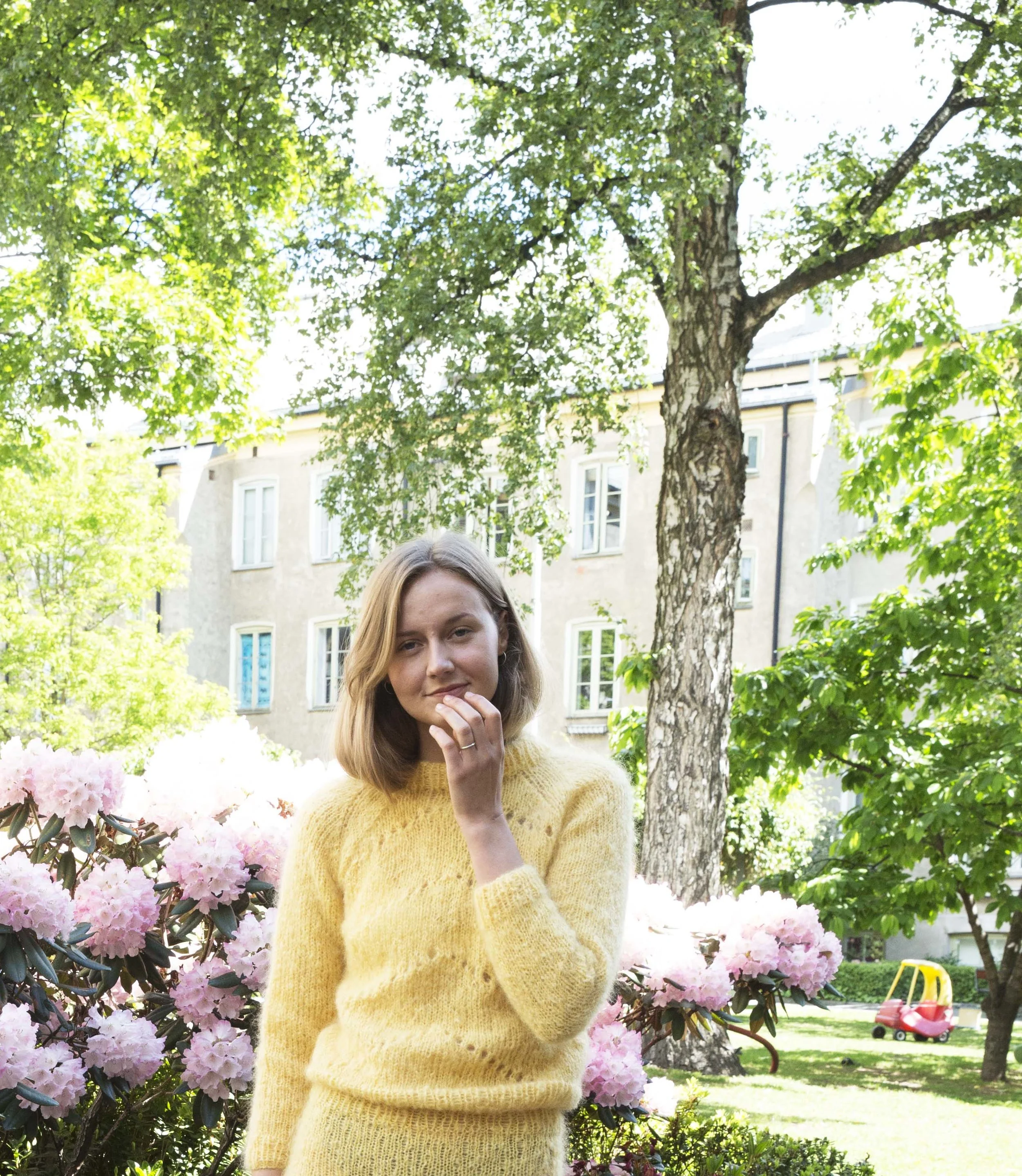 The Naomi Sweater3_L.jpg