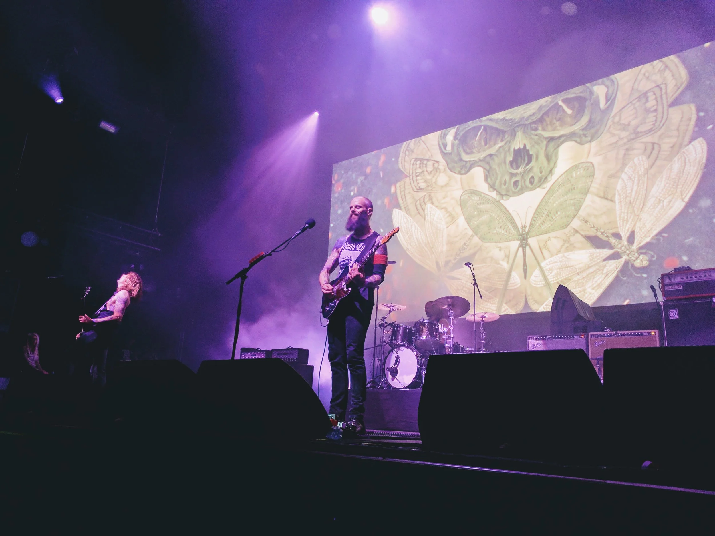 Baroness 这次在 Roadburn 演了一个半小时。开场曲是第一张专辑的第一首歌 Tower Falls,之后每张专辑都有演,新专辑里演了四五首歌。