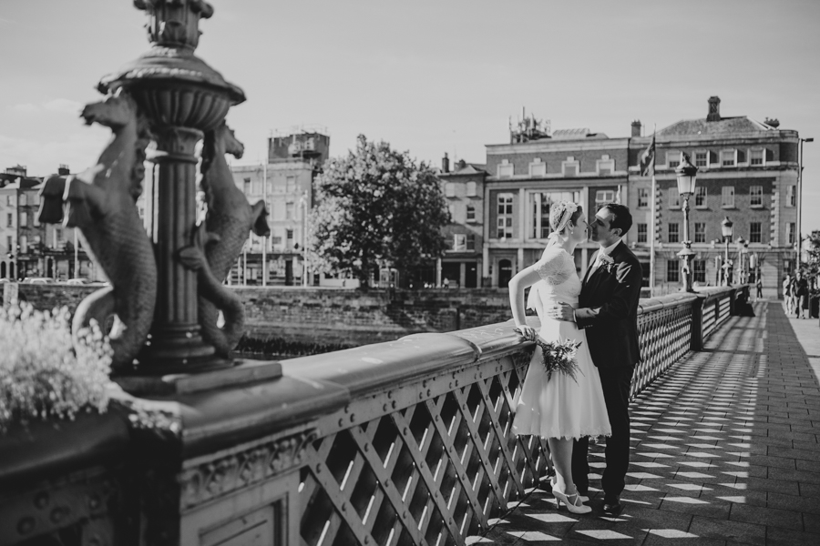 a+b+cityhall_anglers_rest_dublin_city_wedding_preview_090.jpg