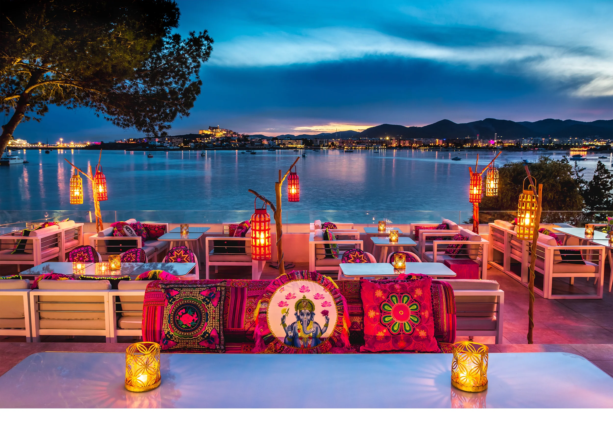 PHOTO SHOOT OF THE RESTAURANT