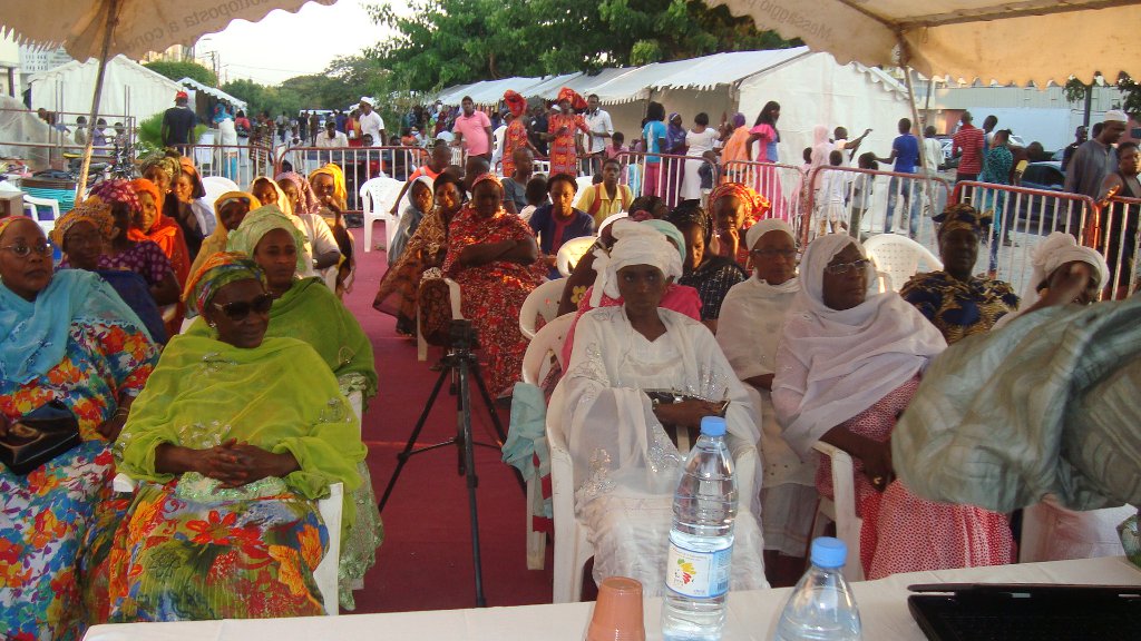 A view of the audience, for the most part women.