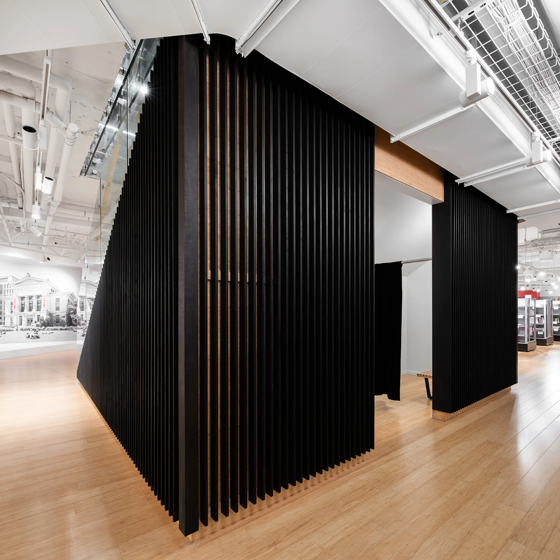 McGillBookstore_2.4_KANVA_DavidBoyerPhotographe_03.jpg