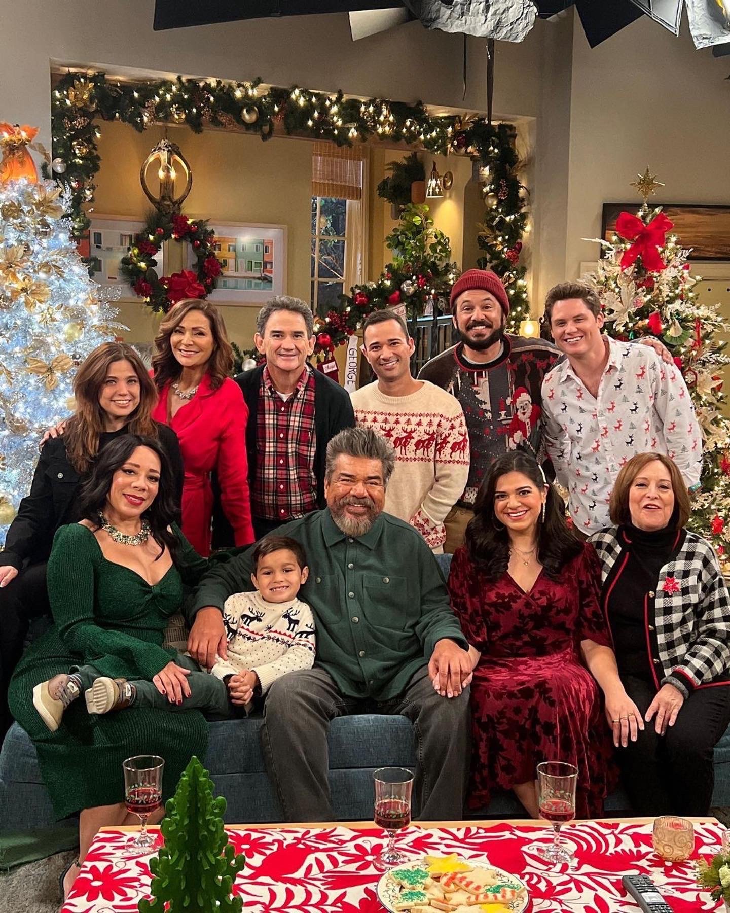 Lopez vs Lopez and Lopez Show Christmas Reunion — Lopez