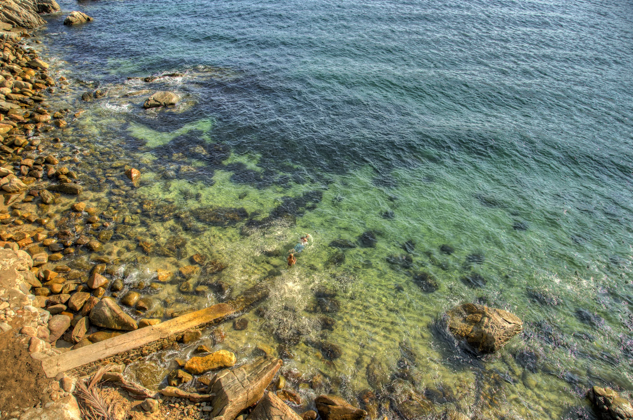 IMG_0133-2_4-2_5-2HDR.jpg