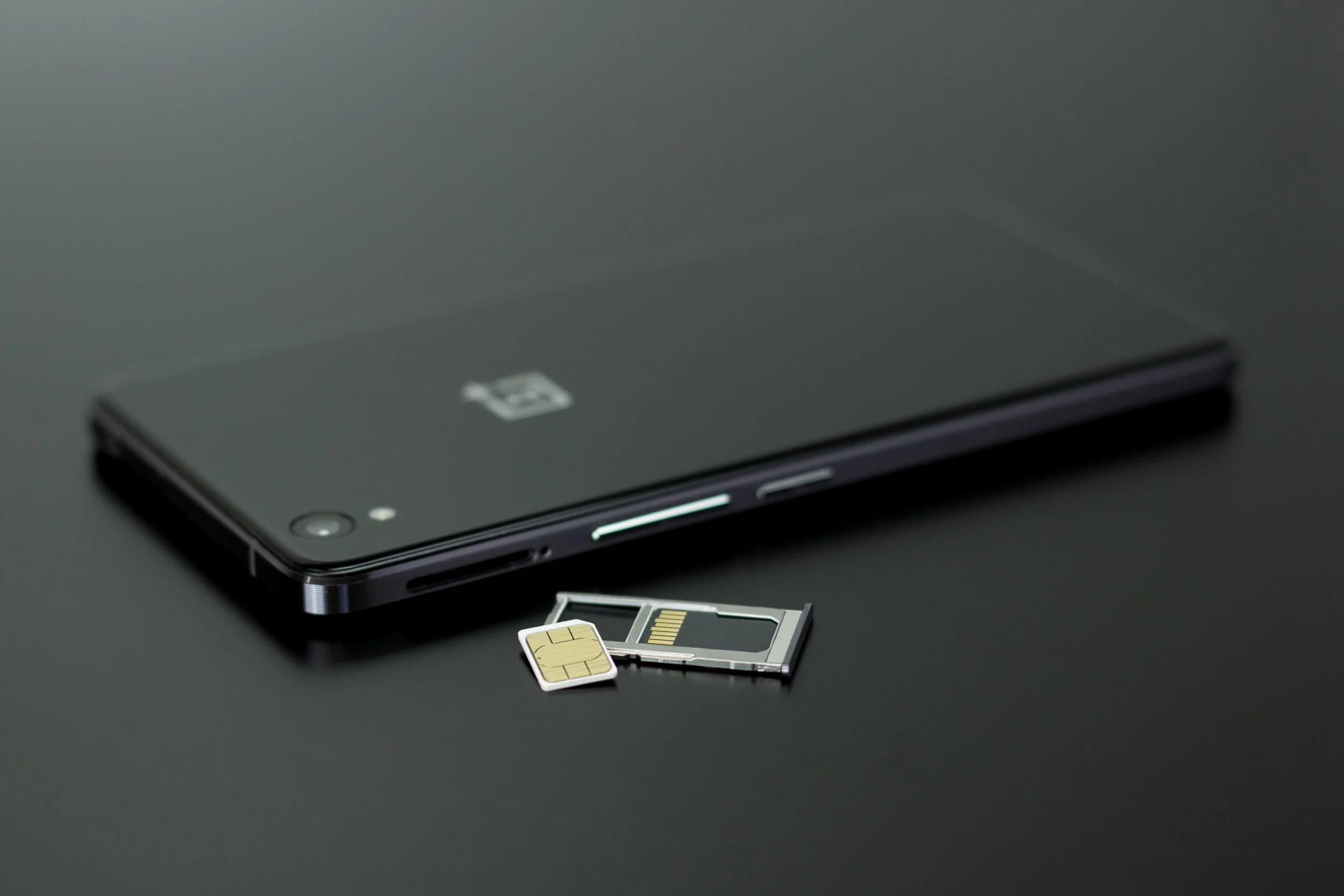 smartphoneSIM.jpeg