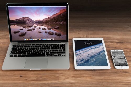 devices-apple-iphone-smartphone.jpg