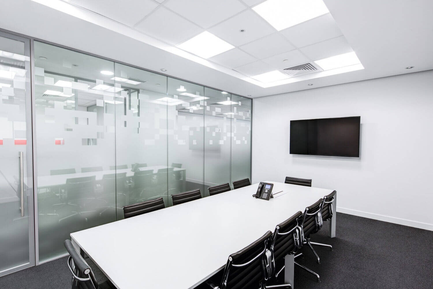 The Essential Conference Room Setup Guide | Jones IT
