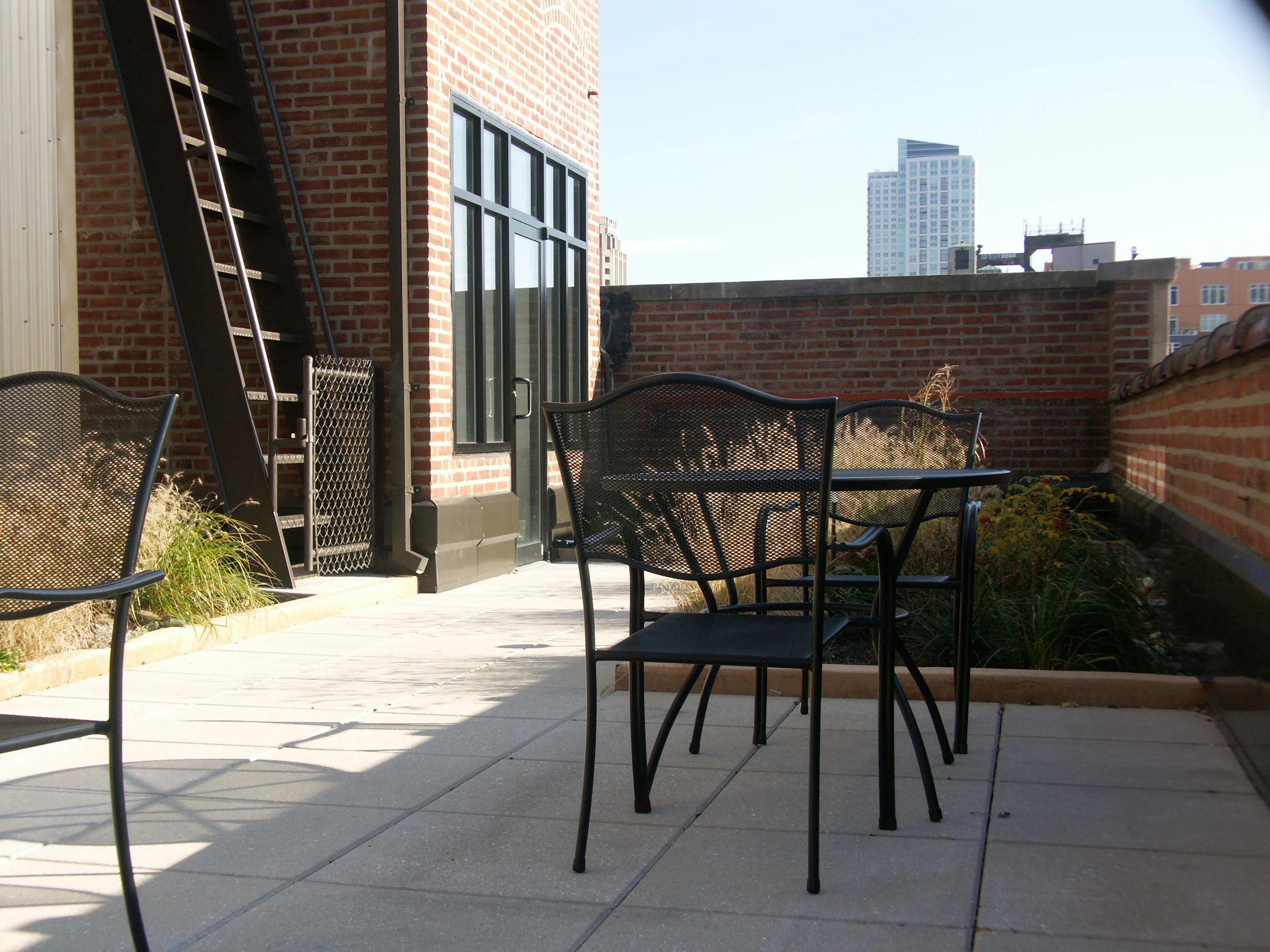 roof sun table set.JPG