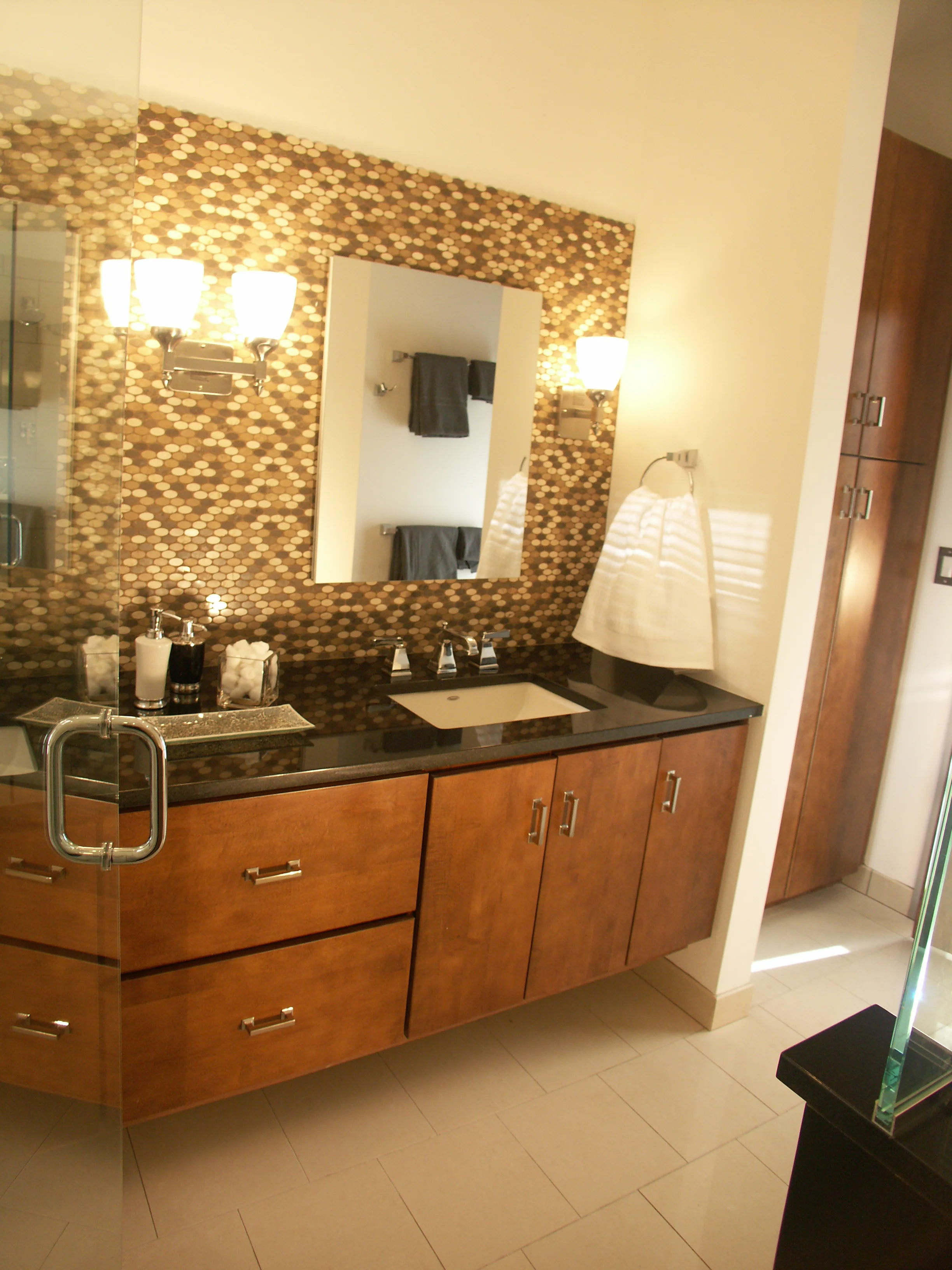 4 m bath from shower 2.JPG