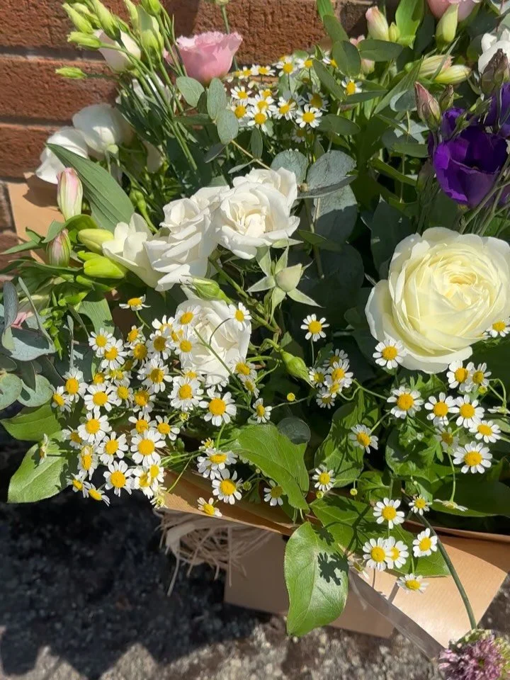 A lovely garden style bouquet that headed out today 💕🌸