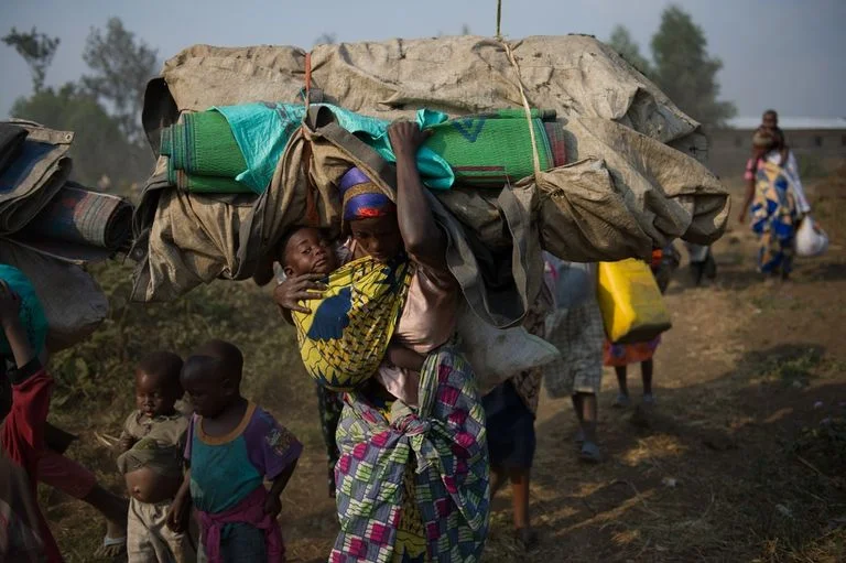 SOURCE : http://www.lemonde.fr/afrique/article/2013/07/16/dans-l-est-du-congo-les-viols-comme-armes-de-guerre_3448206_3212.html