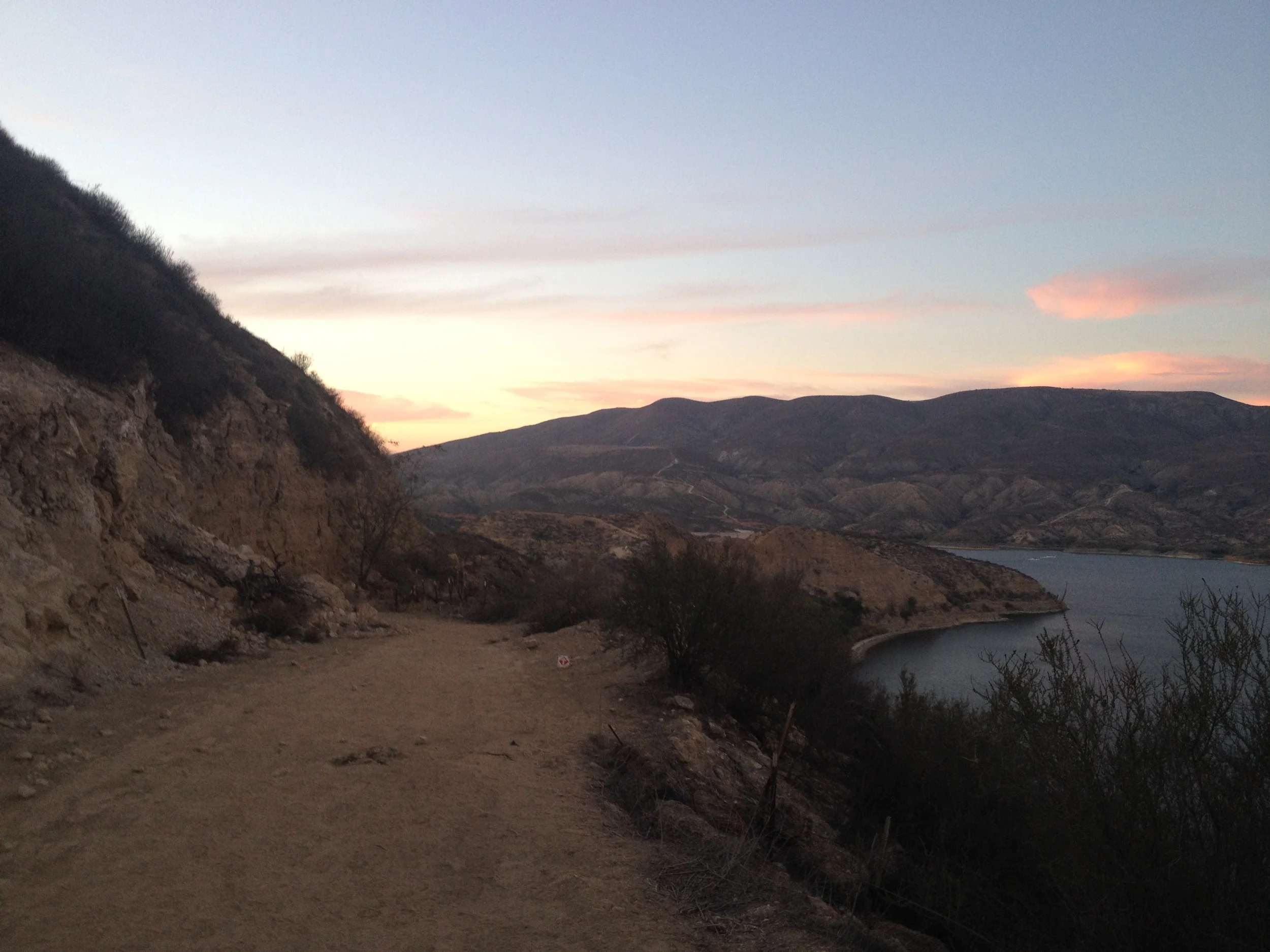 start of my run and what I expected the trails to look like. i wish.