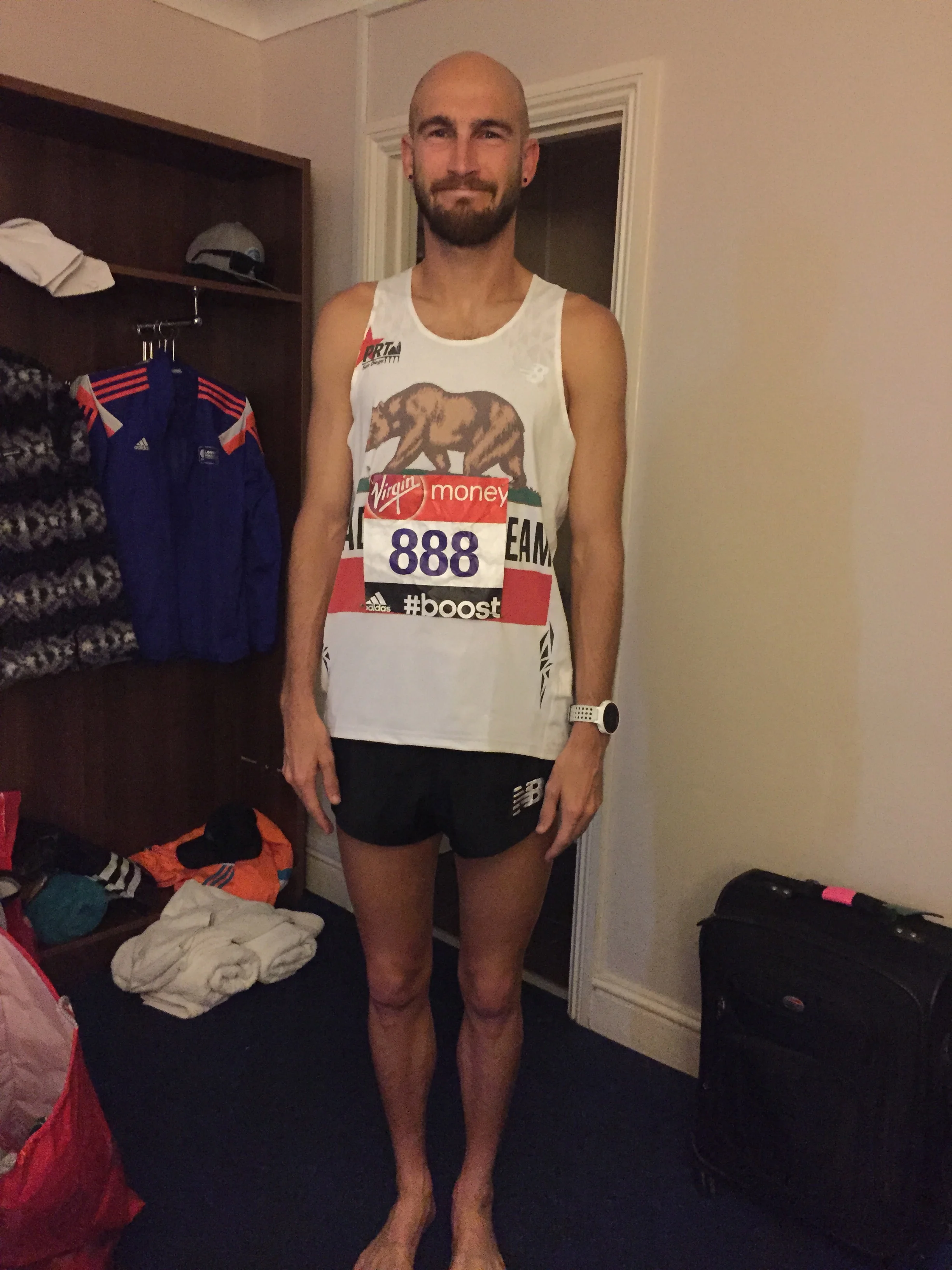 Doesn't he look ready to do a crazy fast marathon?!