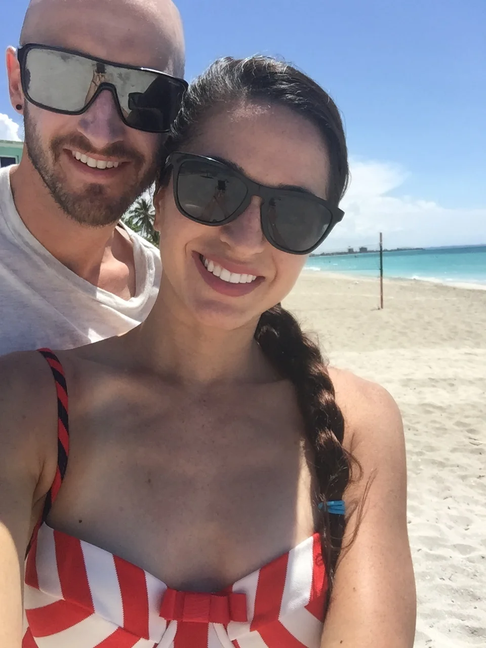 Varadero, Cuba. Don't worry. I wasn't crying here on the beach. ;-) Well that view is pretty enough to cry over. HA.