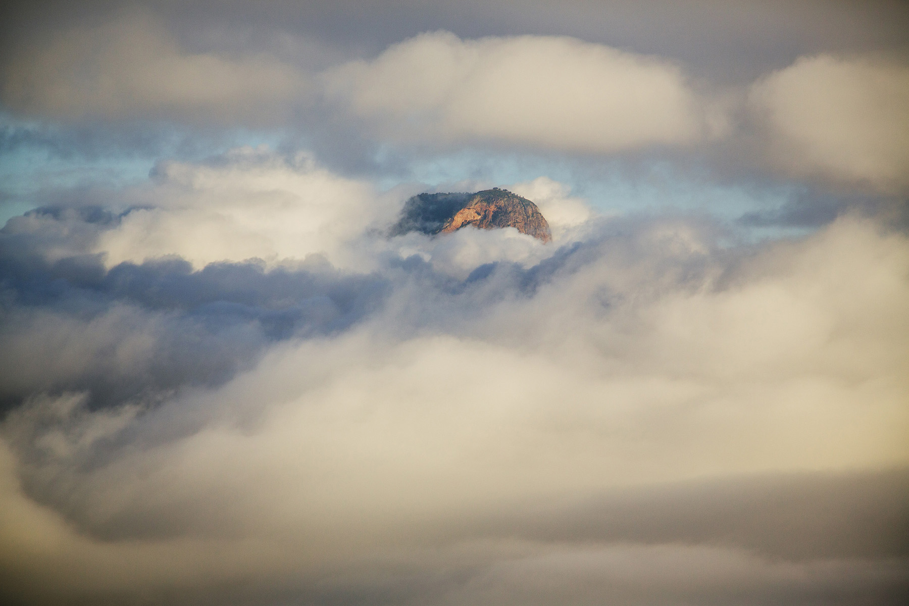 Mount Poi.jpg