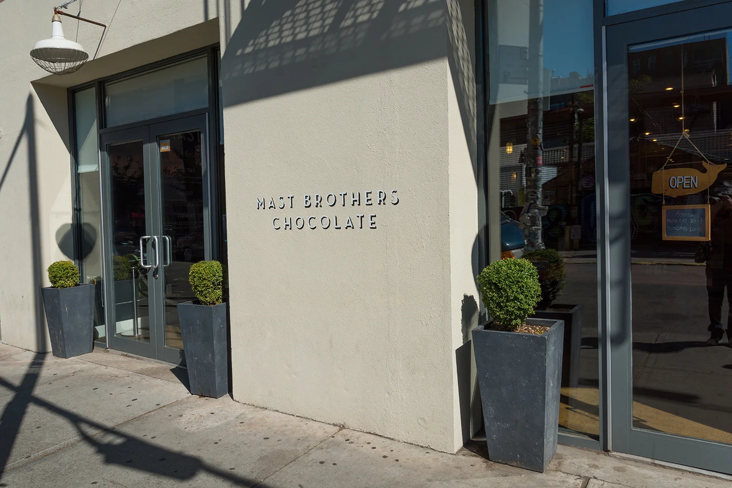 ROCK MAMA NYC LIFESTYLE BLOG - mast brothers chocolate