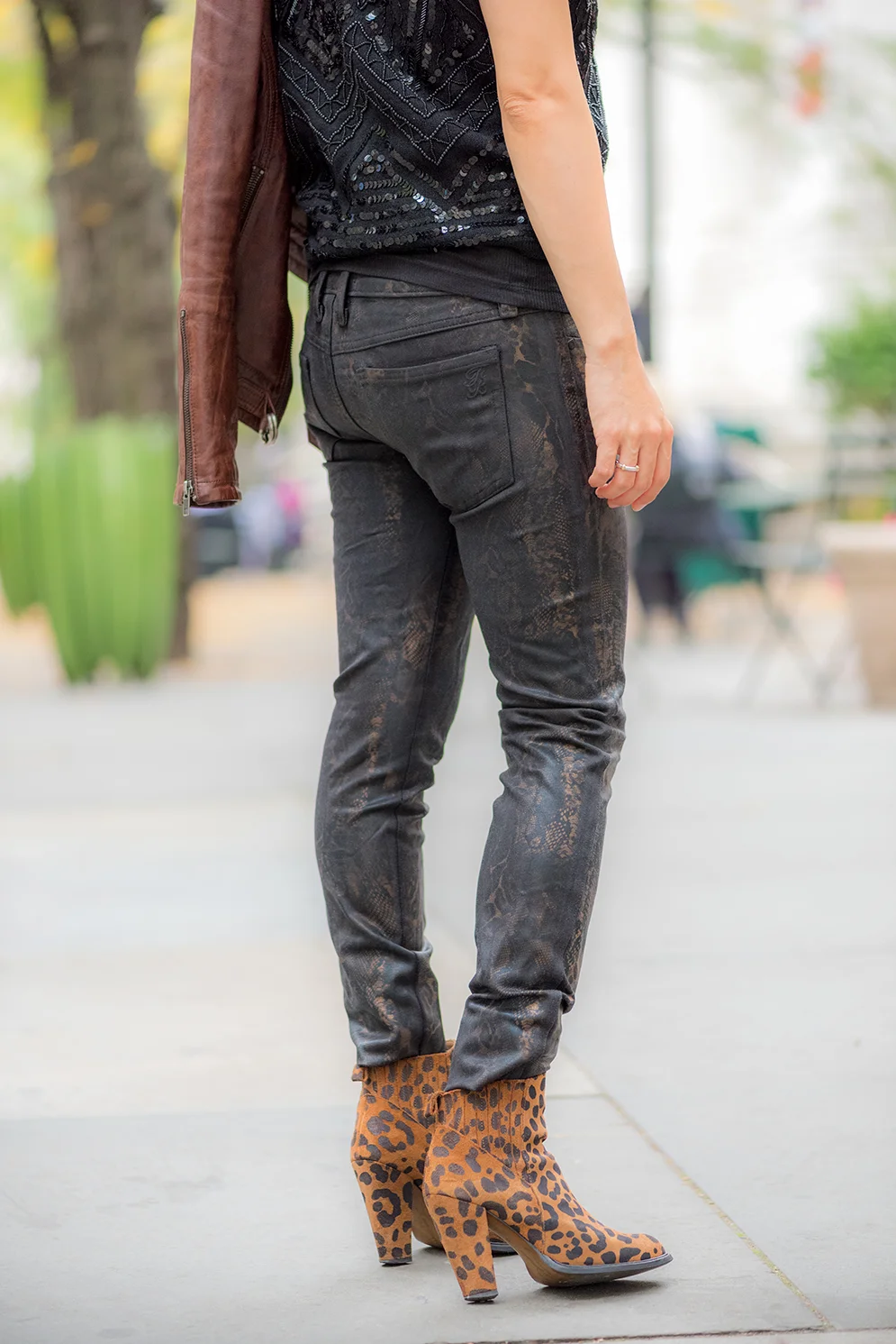 ROCK MAMA NYC LIFESTYLE BLOG - FALL BROWN