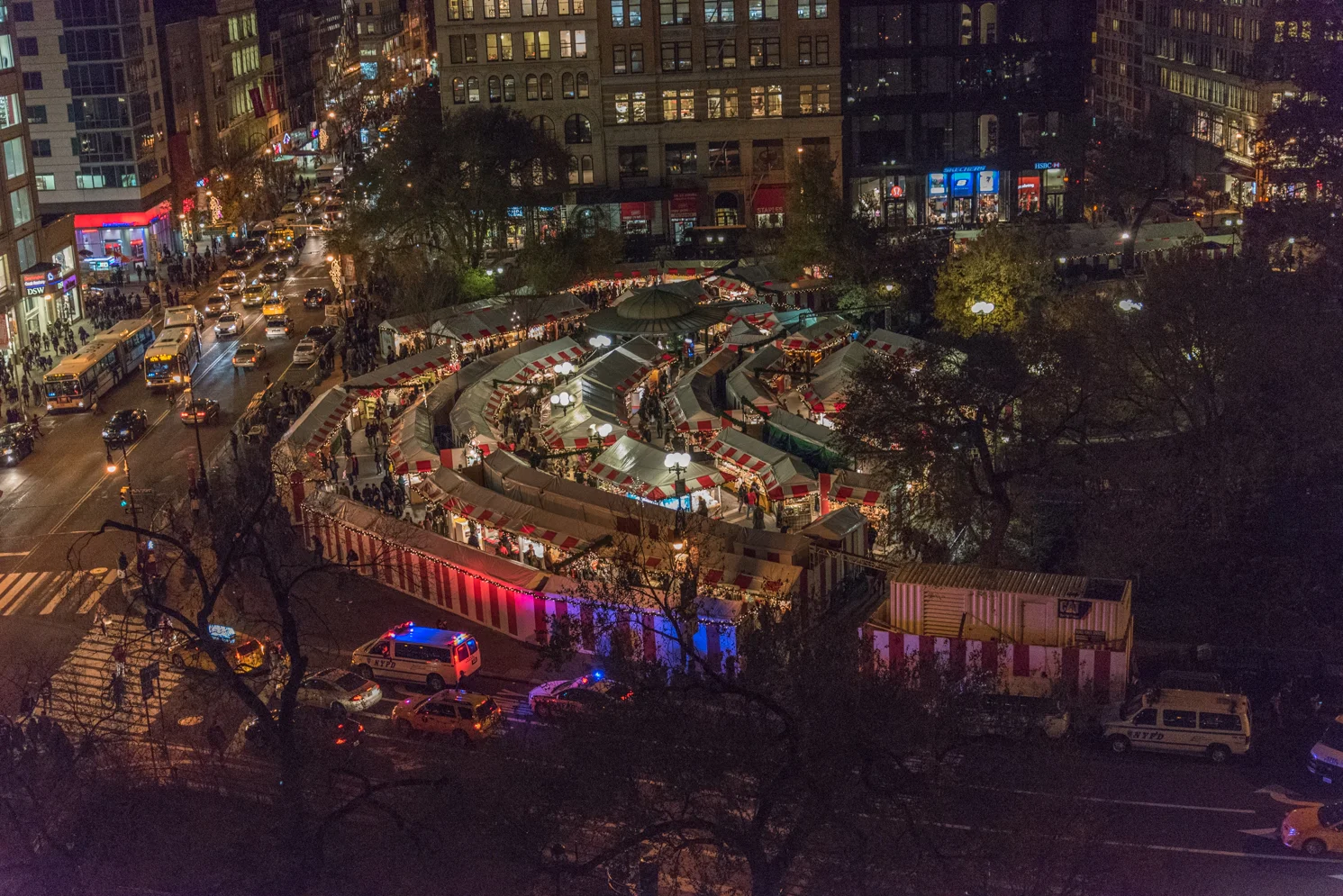 ROCK MAMA NYC LIFESTYLE BLOG - UNION SQUARE HOLIDAY MARKET