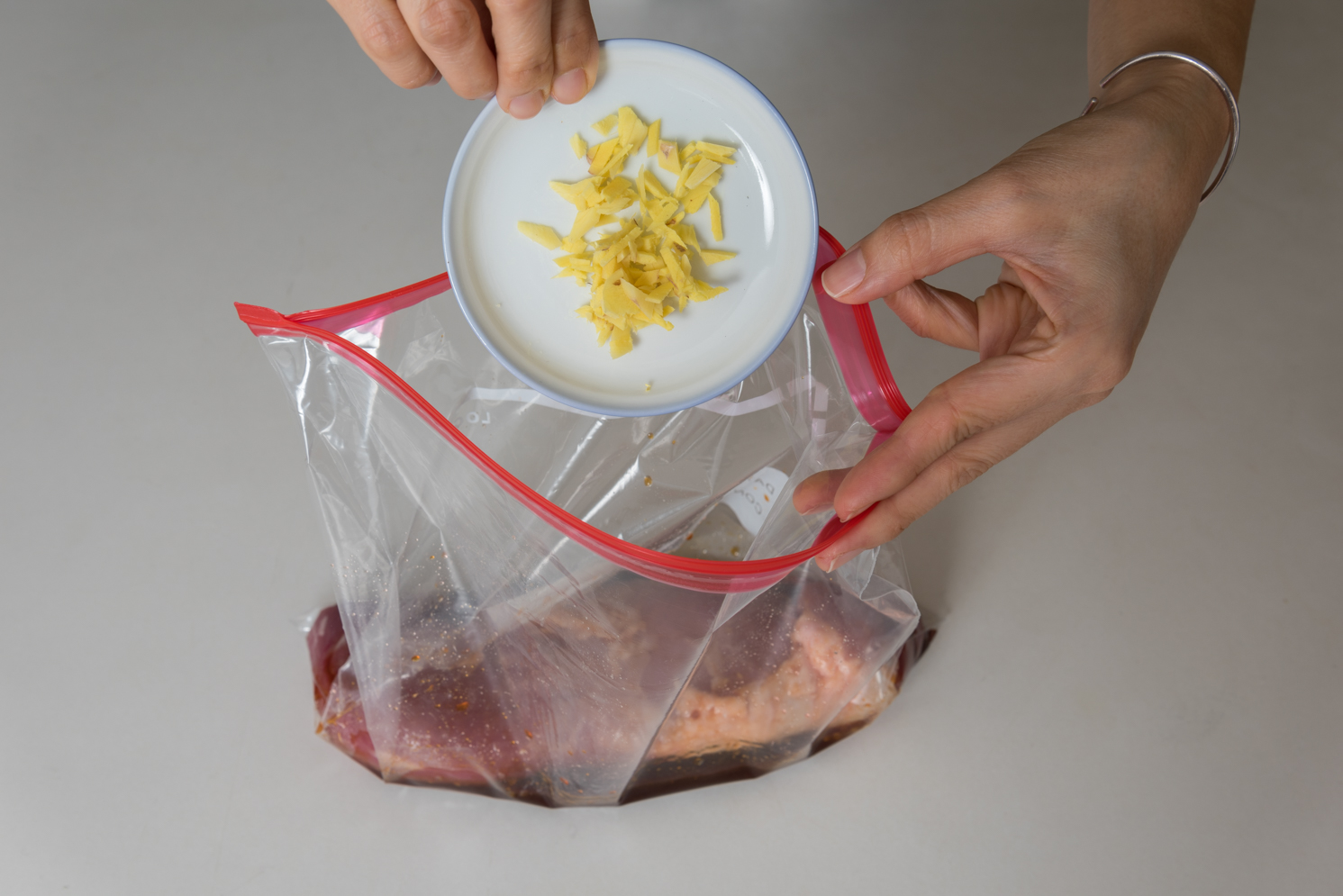 ROCK MAMA NYC LIFESTYLE BLOG - RECIPE - SUPER EASY PORK DISH