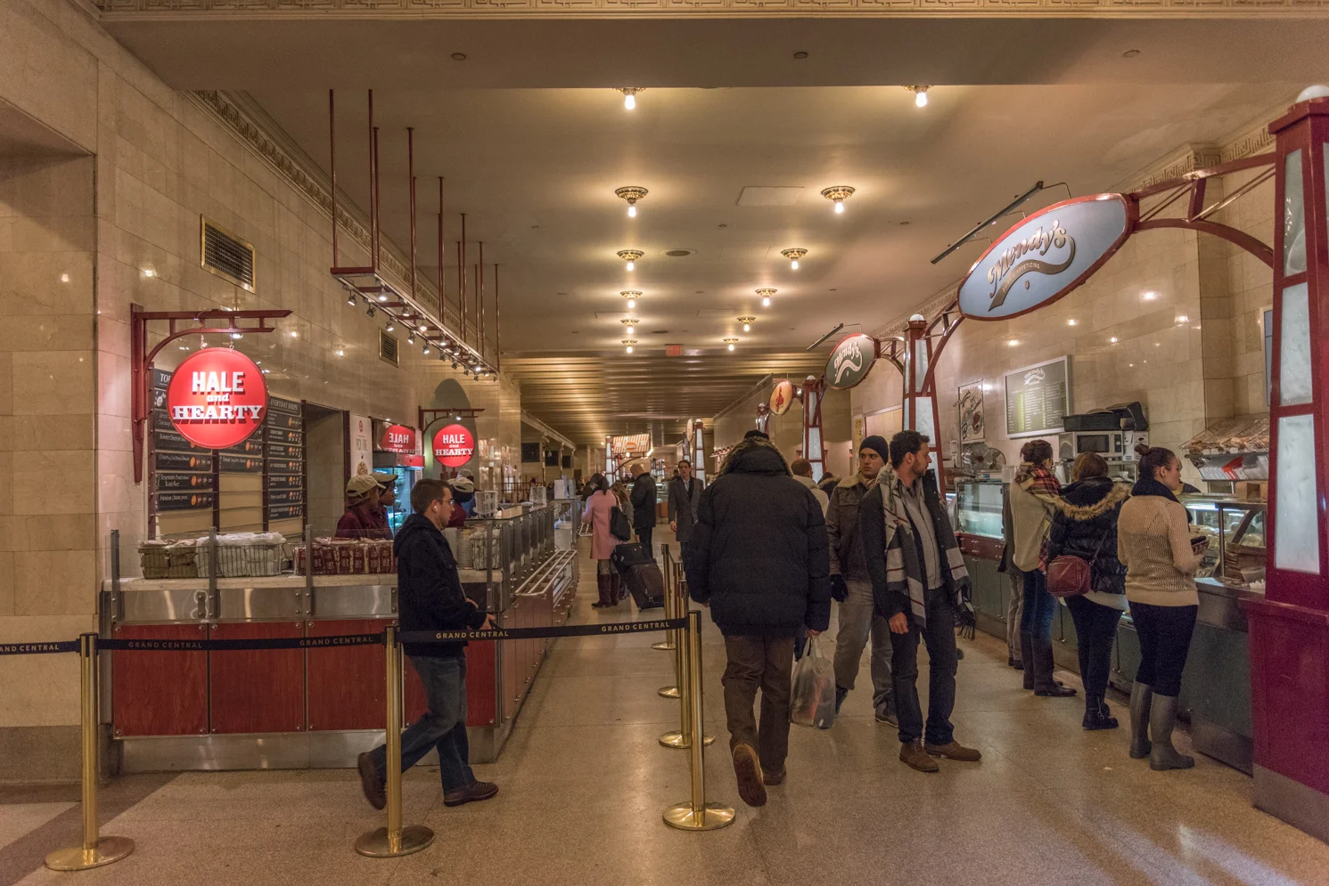 ROCK MAMA NYC LIFESTYLE BLOG - DINING CONCOURSE - GRAND CENTRAL STATION