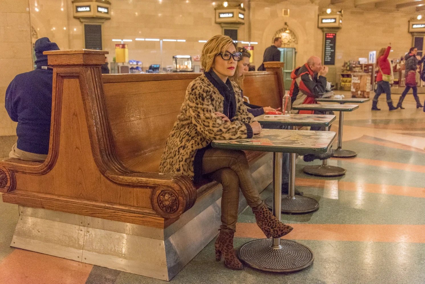 ROCK MAMA NYC LIFESTYLE BLOG - dining concourse - grand central station