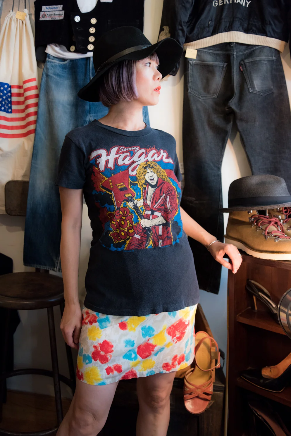 ROCK MAMA NYC LIFESTYLE BLOG - VINTAGE ROCK T-SHIRTS