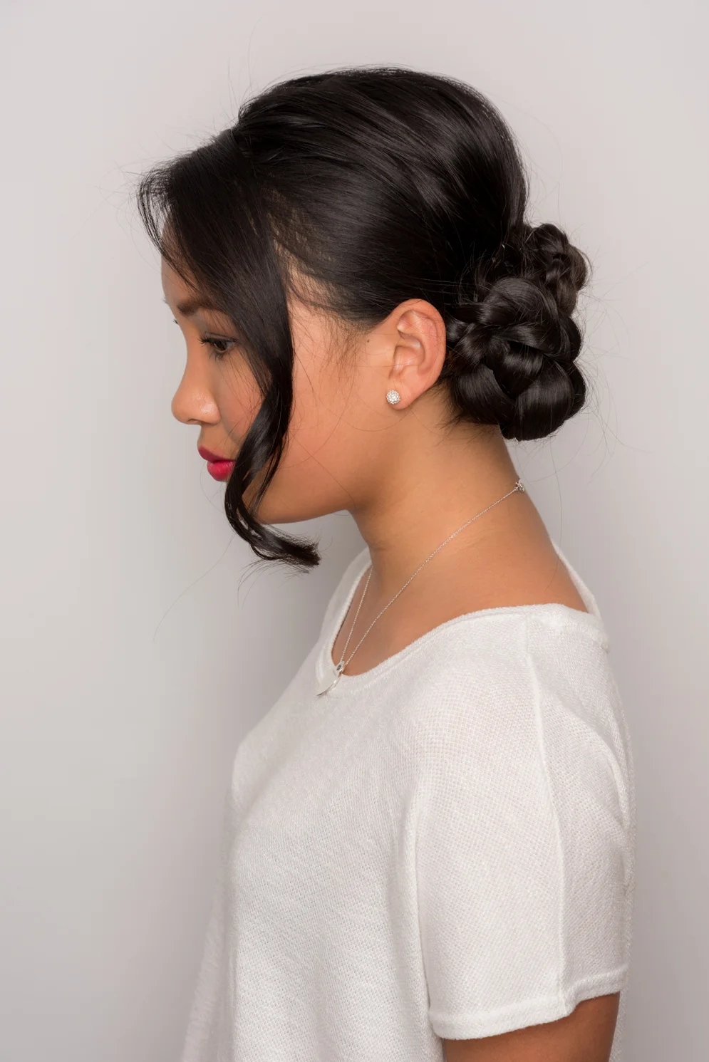 How To Make A Stylish Side Bun