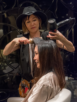 How To Find The Right Hair Stylist
