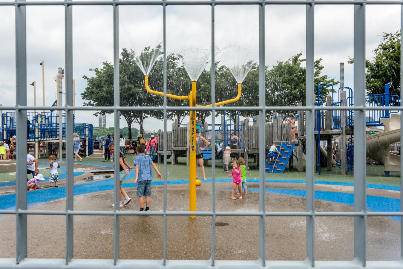 ROCK MAMA NYC LIFESTYLE BLOG-THE BEST KID'S WATER PARK IN NEW YORK CITY - PIER51