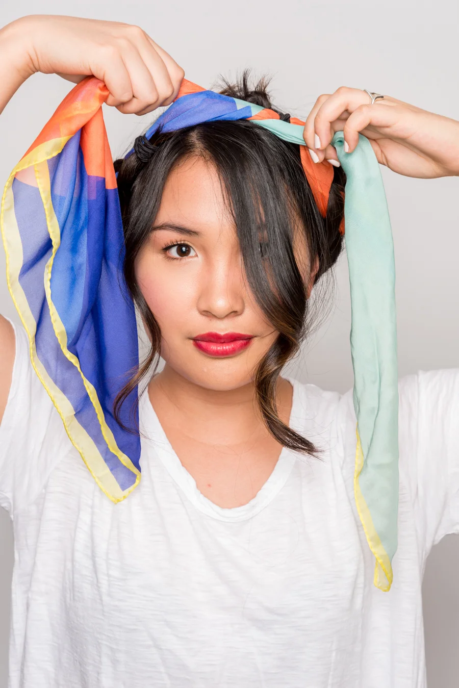 How To Use A Scarf For Stylish Summer Hair スカーフを使った簡単ヘアアレンジ
