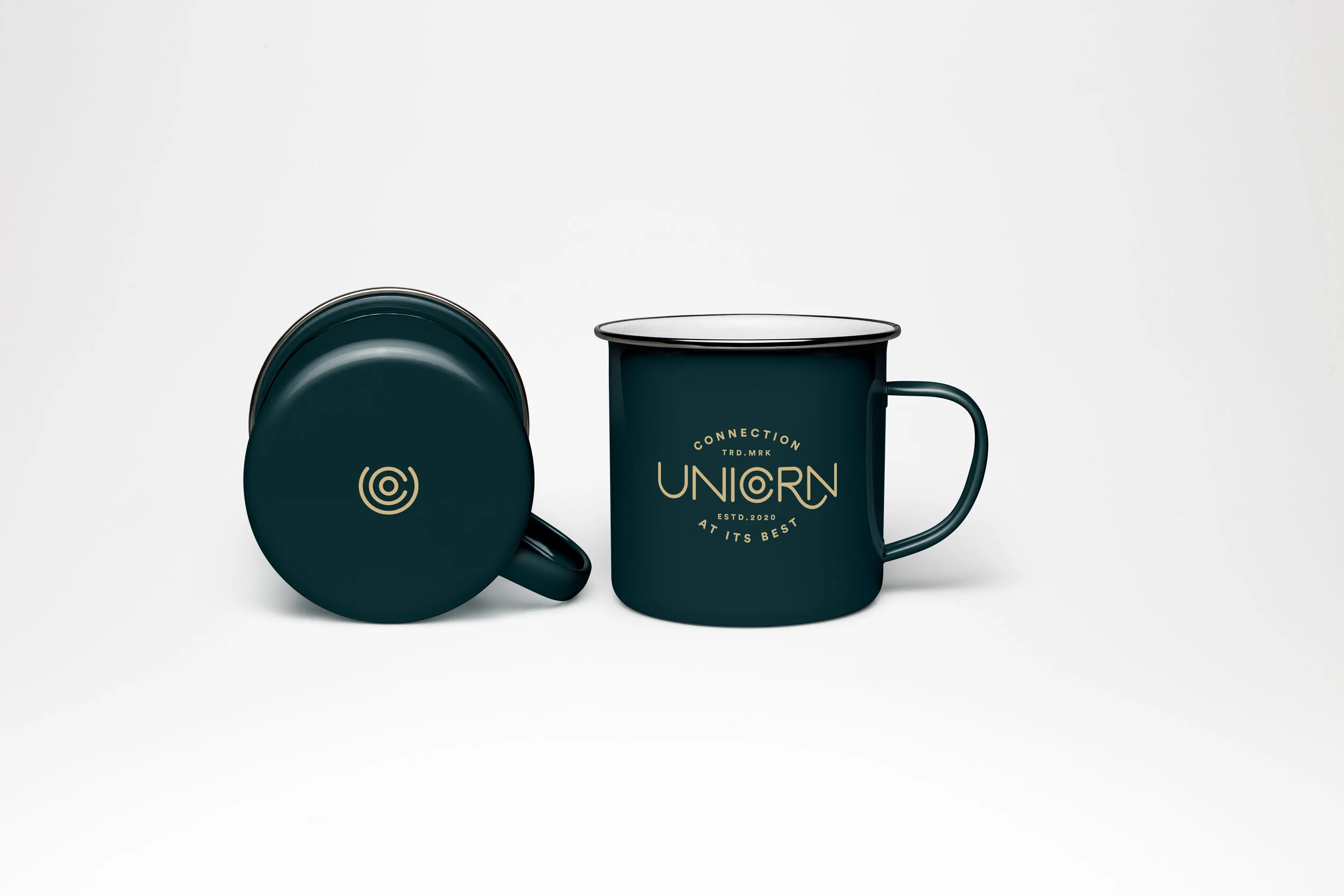 Enamel Mug PSD MockUp_03.jpg