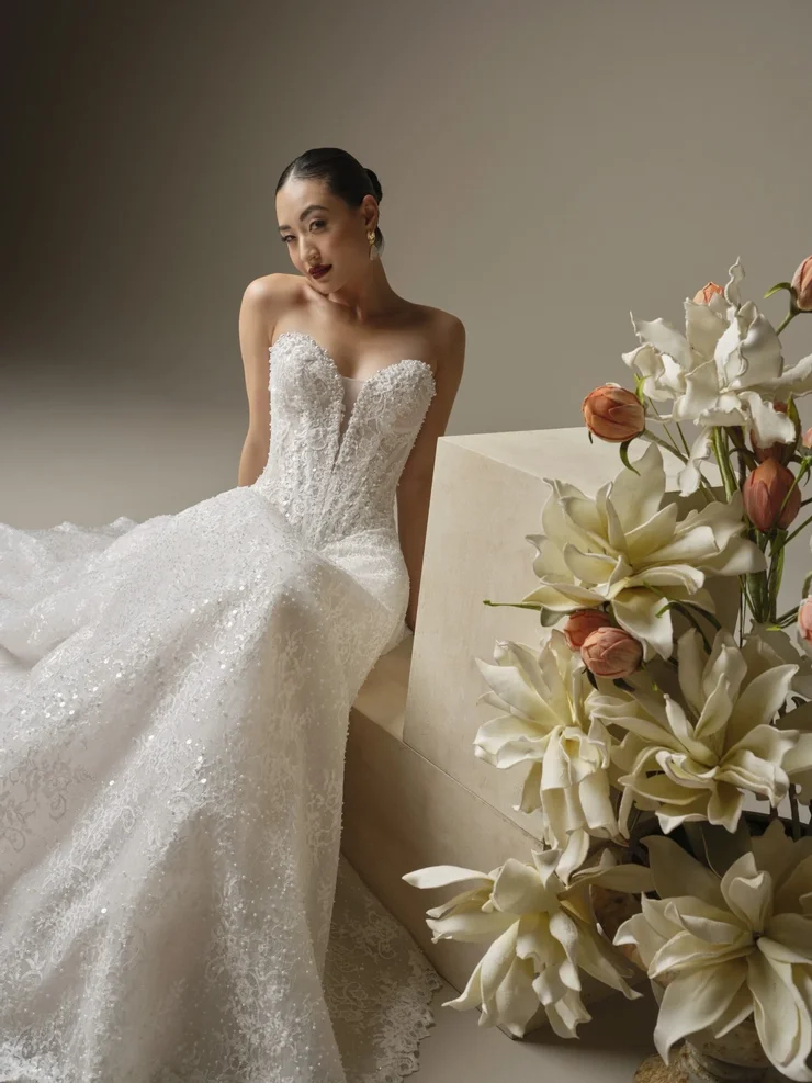 ANGELICA | SIZE 12 | $1500