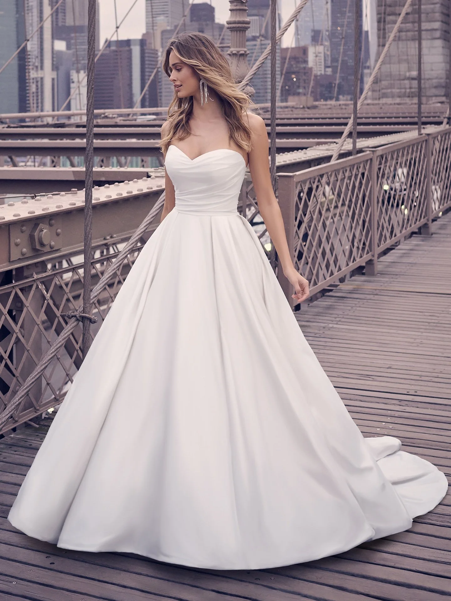 ANNISTON MARIE | SIZE US22 | $999