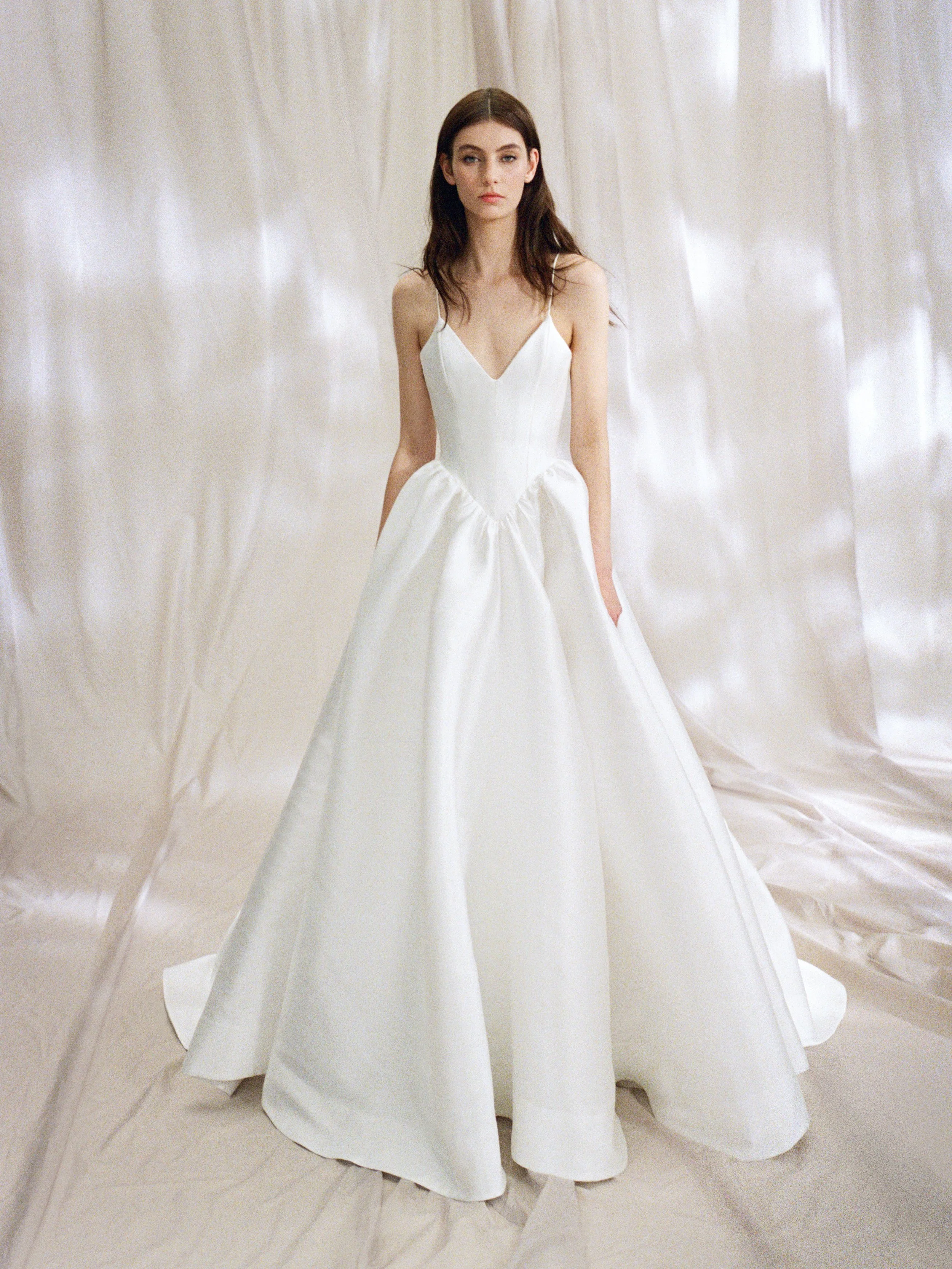 BRIDE SS27 FILM FINAL_B0092BSS27_IMOGEN_1.jpg