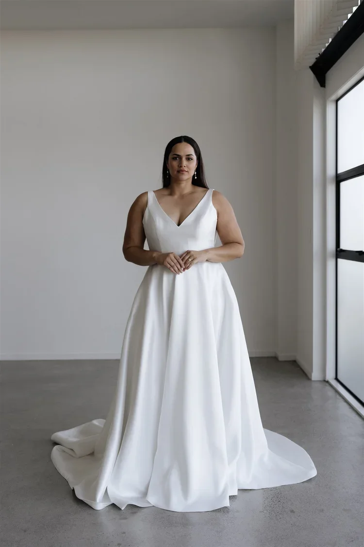 VERSAILLES | SIZE 24 | $1000