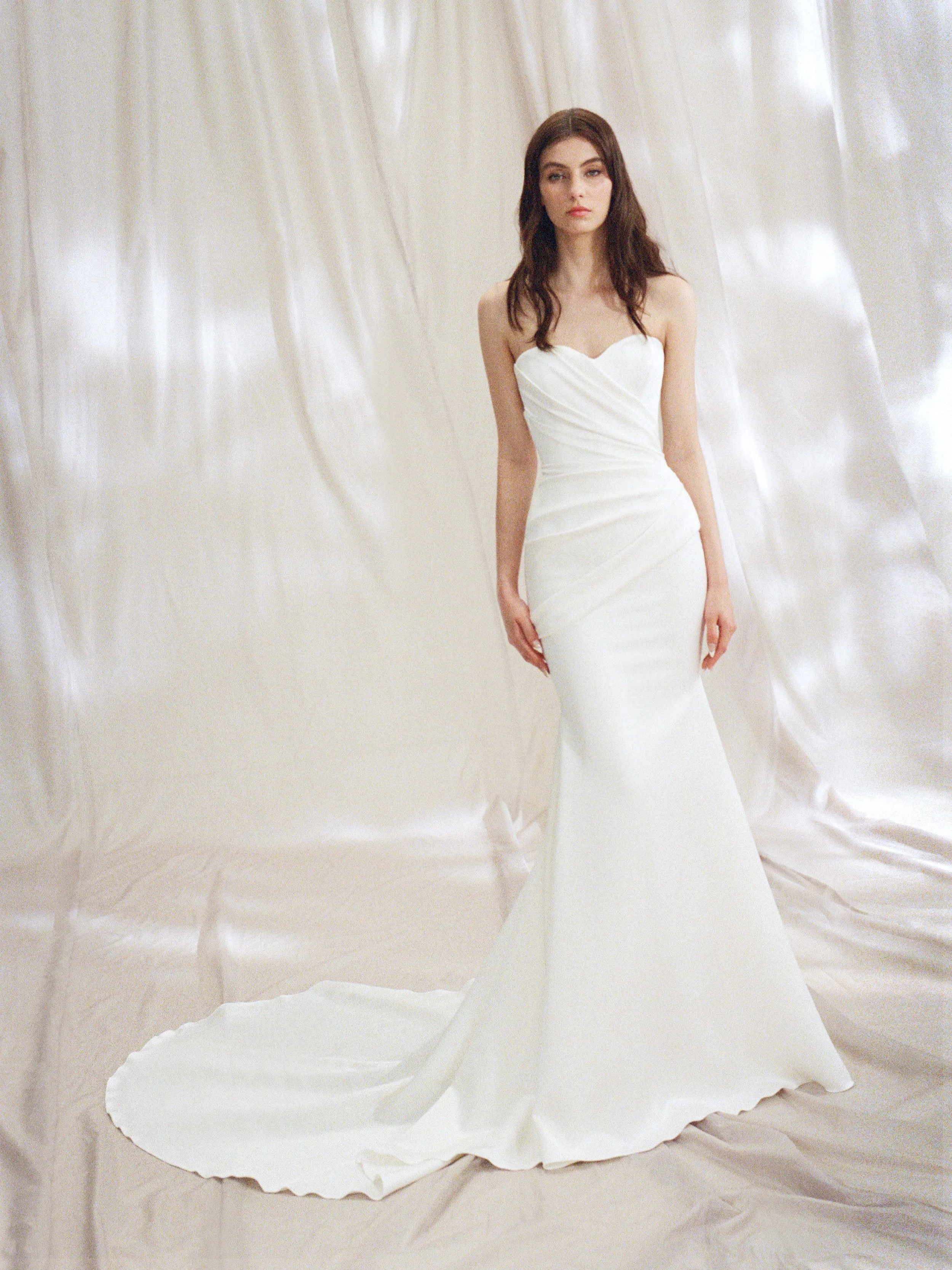 BRIDE SS27 FILM FINAL_B0106BSS27_THALASSIA_1.jpg