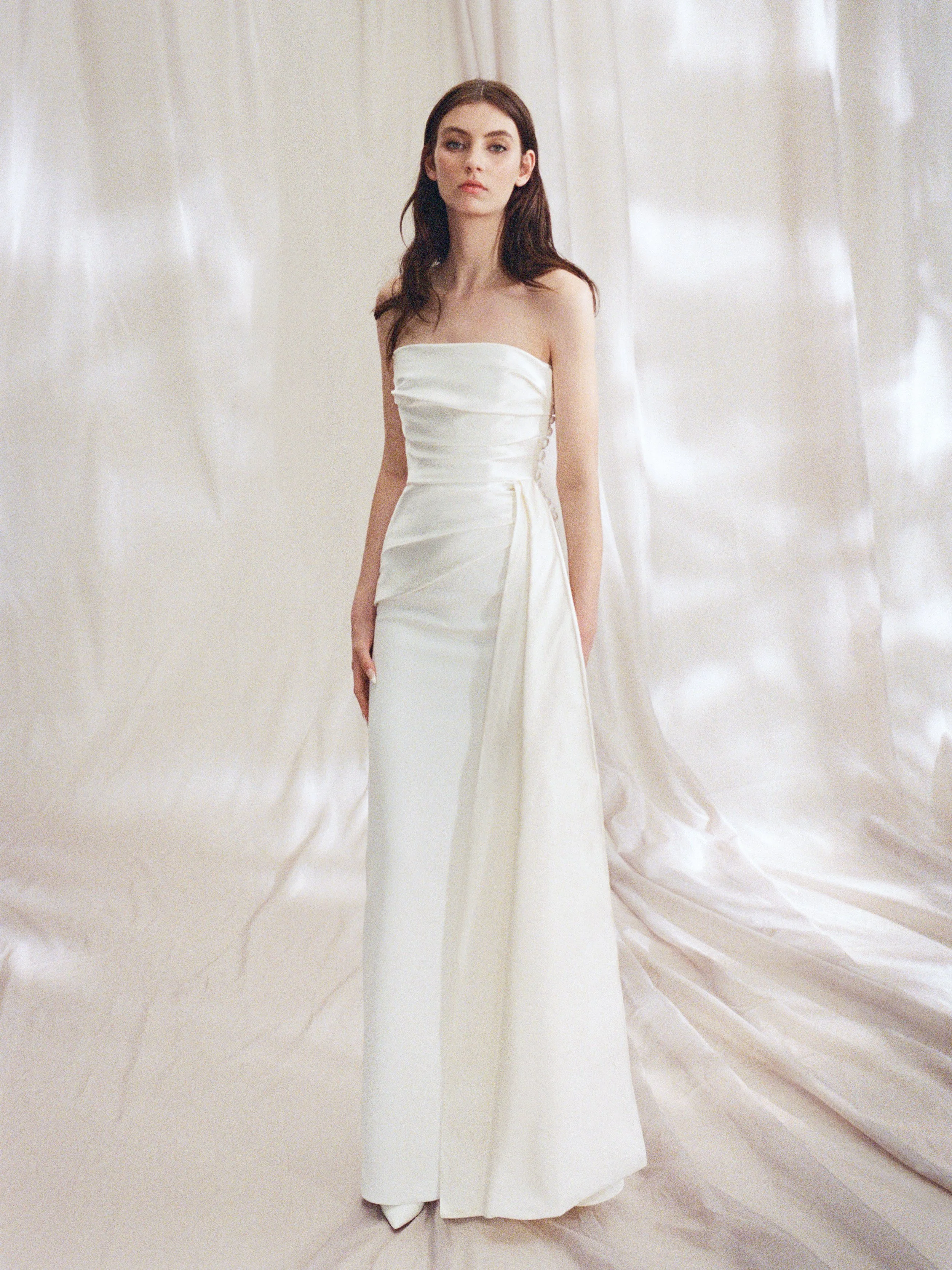 BRIDE SS27 FILM FINAL_B0104BSS27_FELICITY_1.jpg