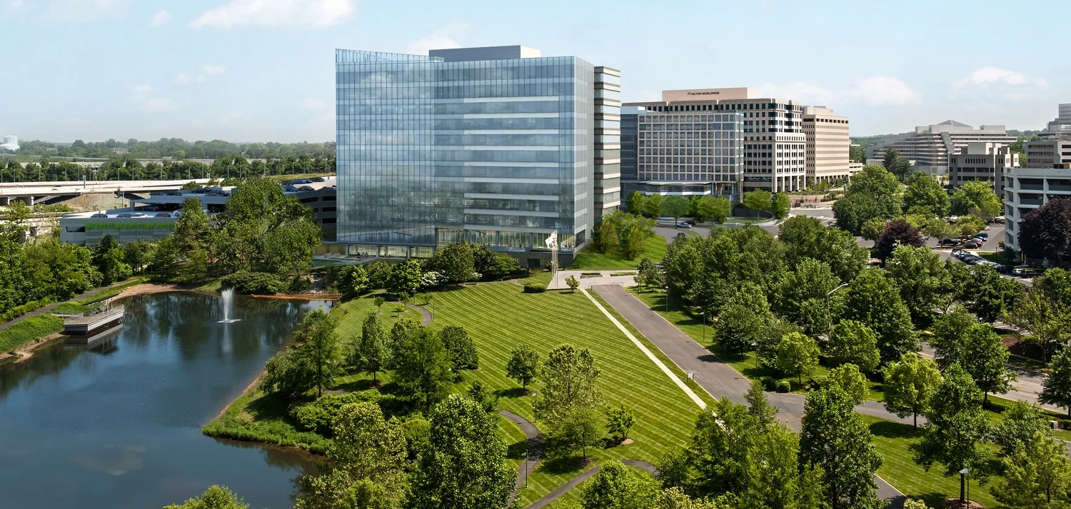 Tysons-Overlook-view-from-Gannett.jpg