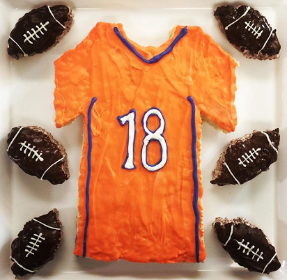 SUPERBOWL THEMED RICE KRISPIN GLOVER CAKE