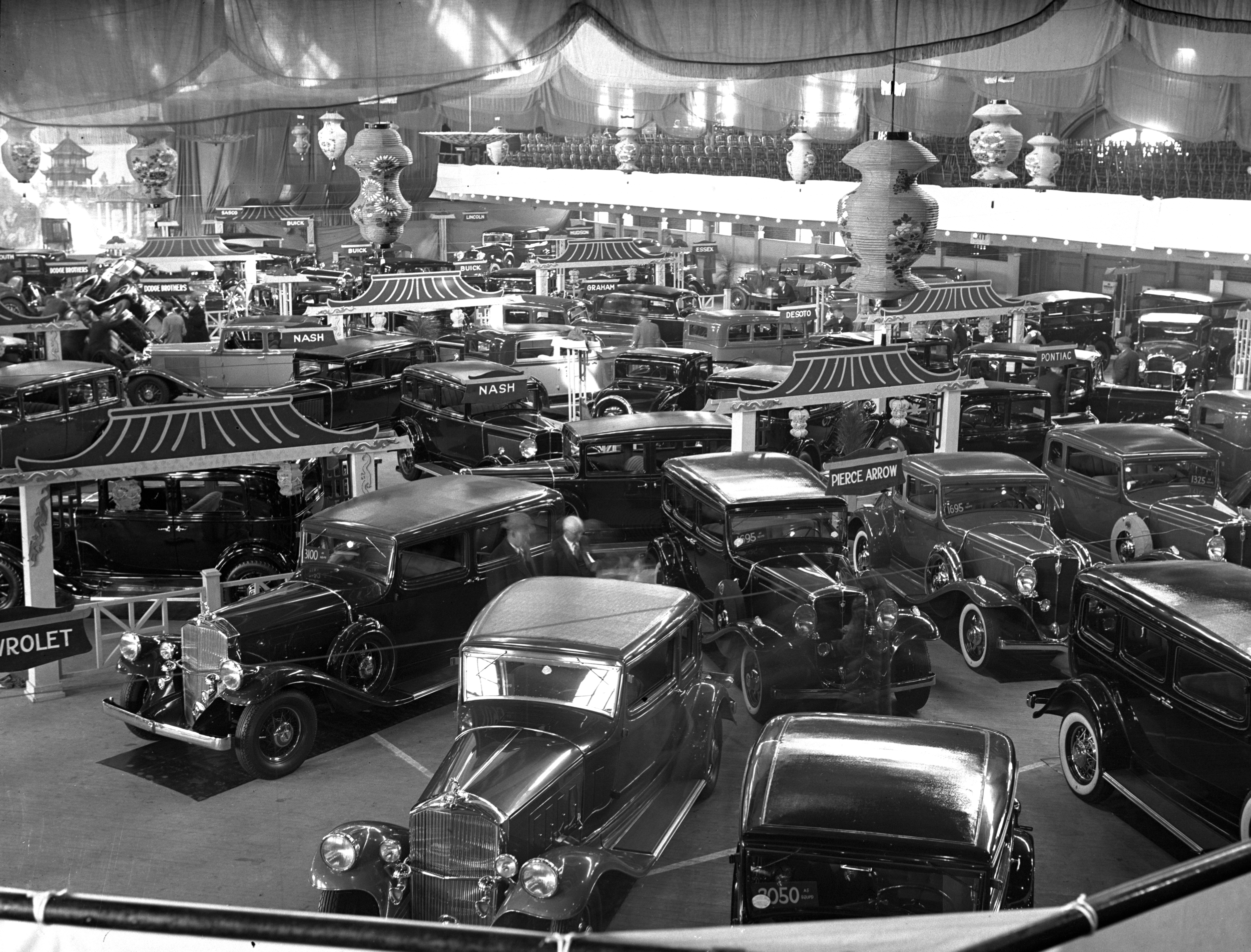 New car show held inside state arsenal, ca. 1931. llinois State Register glass plate negative/Sangamon Valley Collection at Lincoln Library  C-98-1177 negative # 1462