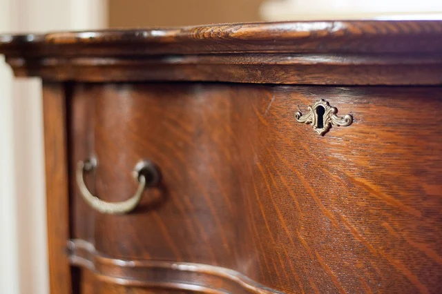 Choosing Antique Furniture For Restoration