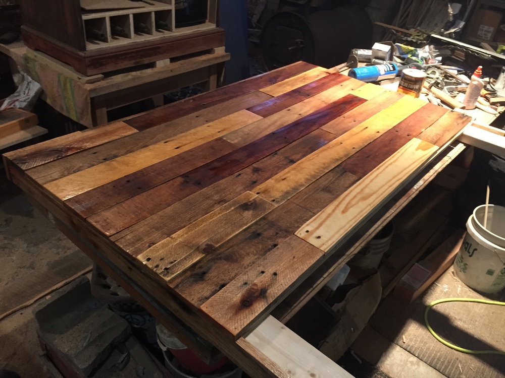 Pallet Wood Headboard Diy Revival, How To Build A Headboard Out Of Reclaimed Wood