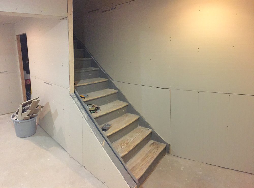 Staircase Remodel Diy Basement Stair, What Can I Use To Cover My Basement Stairs